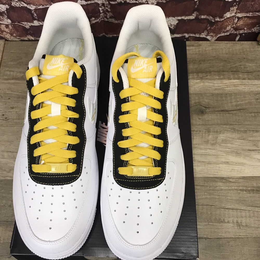 Nike Air Force Ones - Picture 3 of 4